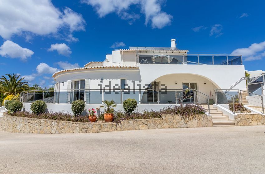 Moradia T4 em Budens, €875.000