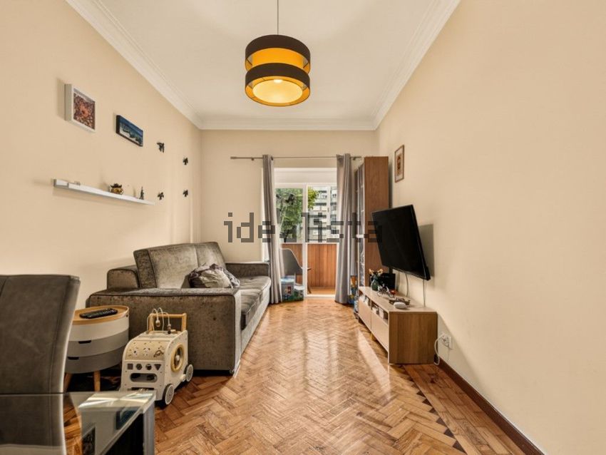 Apartamento T3 em Penha de França, €429.000