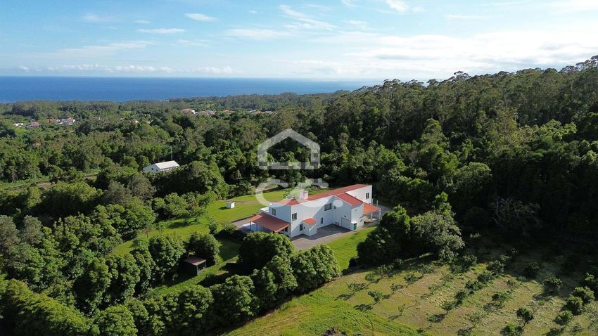Moradia T6+ à venda em Terra Chã, Angra do Heroísmo — foto 32