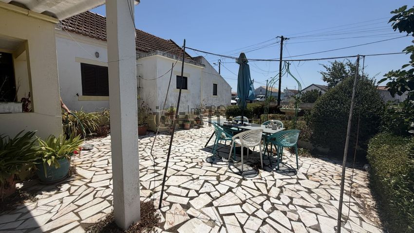 Moradia T4 em Atalaia e Alto Estanqueiro-Jardia, €392.000