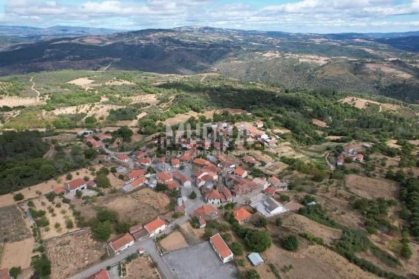 Moradia T5 à venda em Quirás e Pinheiro Novo, Vinhais — foto 19