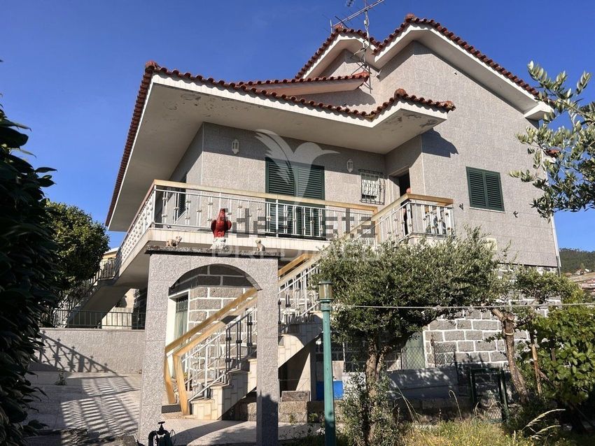 Moradia T6+ à venda em Vale (São Cosme), Telhado e Portela, Vila Nova de Famalicão — foto 2