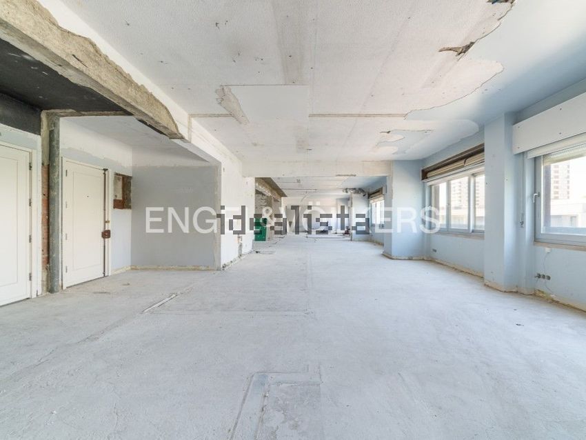 Apartamento T6+ à venda em Moscavide e Portela, Loures — foto 16