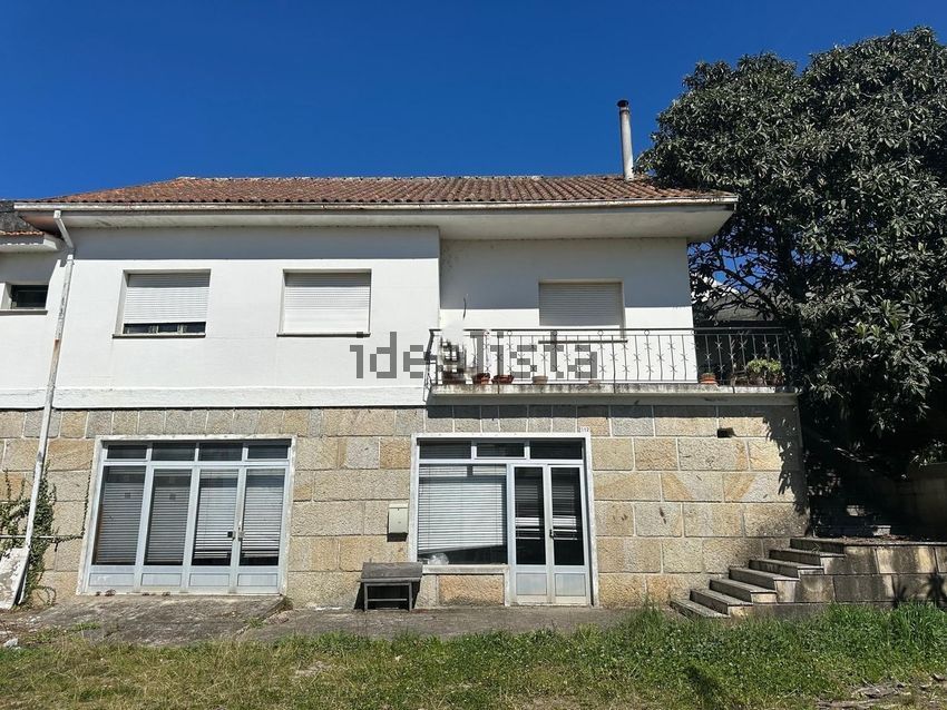 Moradia T3 em Vila e Roussas, €360.000