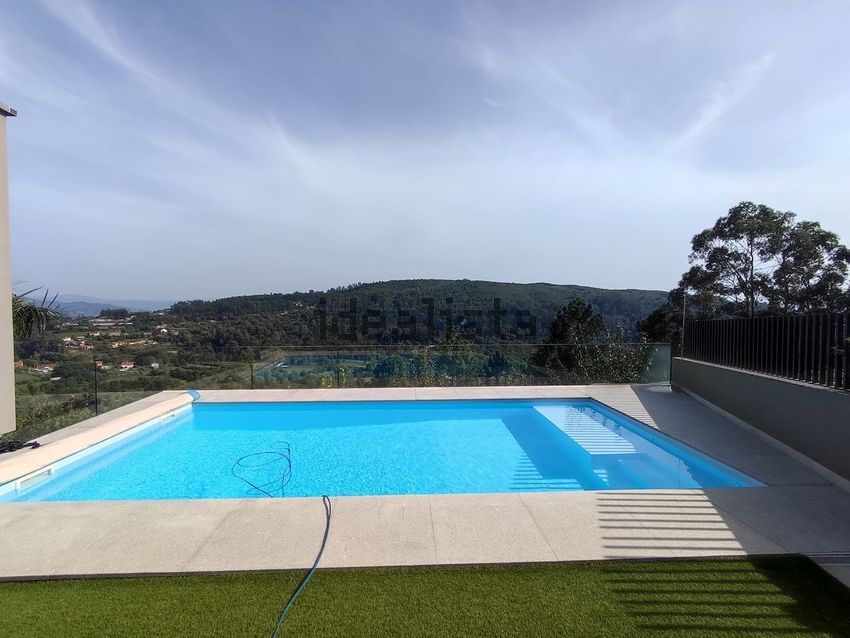Moradia T4 à venda em Vila Verde e Barbudo, Vila Verde — foto 3