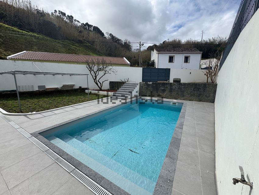 Moradia T4 em Porto Formoso, €610.000