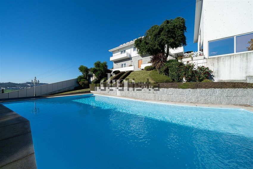Moradia T4 em Selho São Lourenço e Gominhães, €650.000