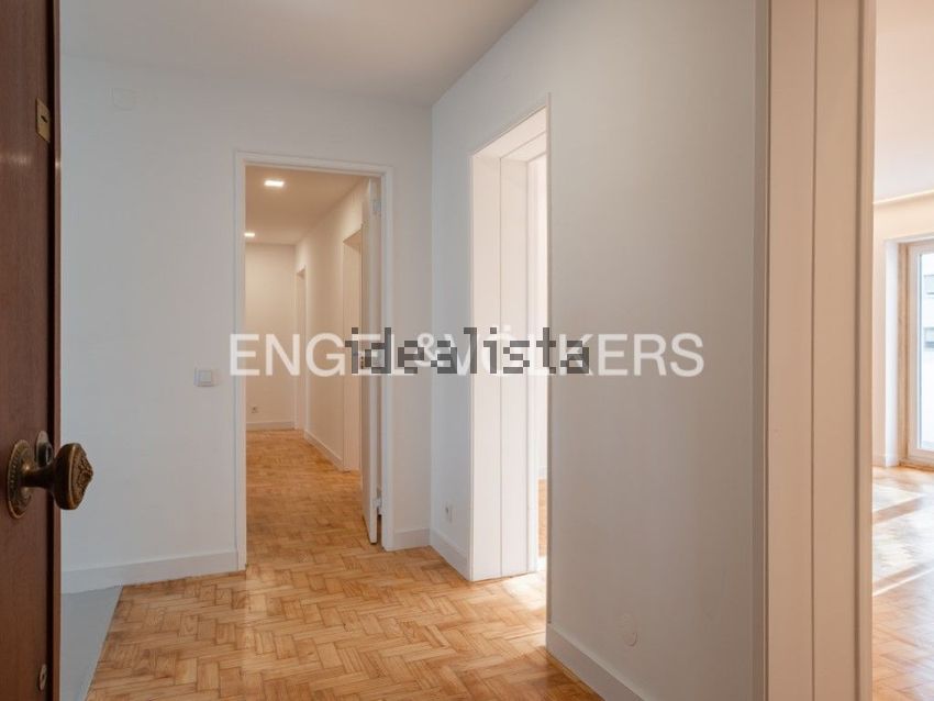 Apartamento T4 à venda em Oeiras e São Julião da Barra, Paço de Arcos e Caxias, Oeiras — foto 7