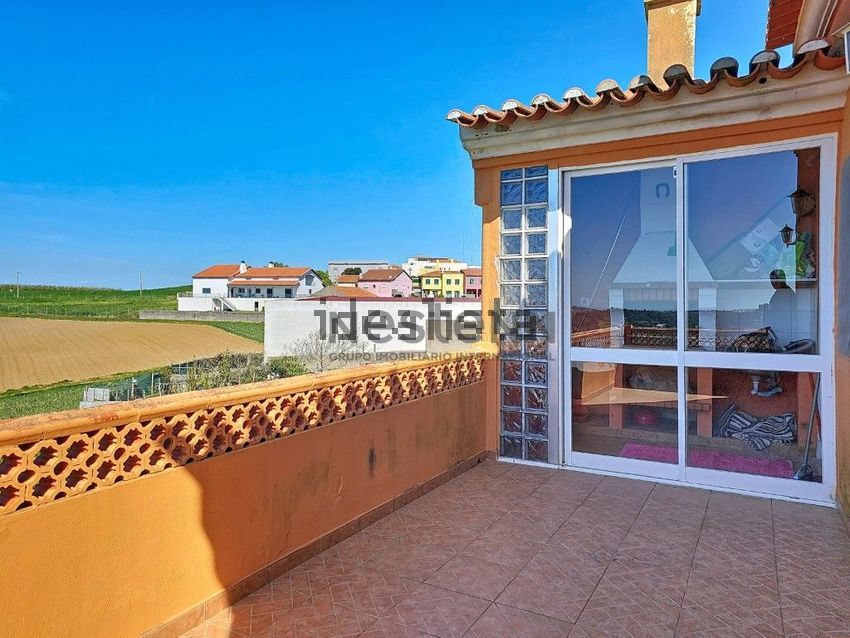 Apartamento T3 em Lourinhã, €270.000