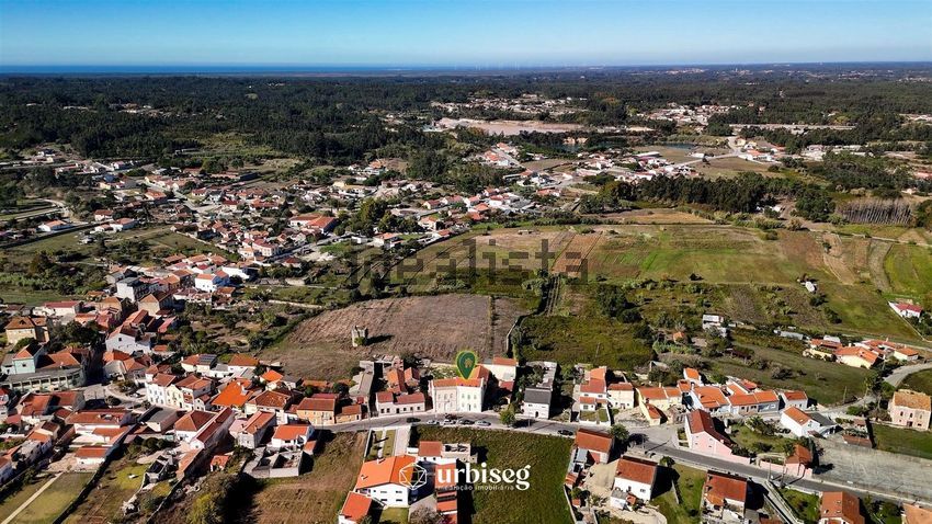 Moradia T6+ à venda em Alhadas, €425.000