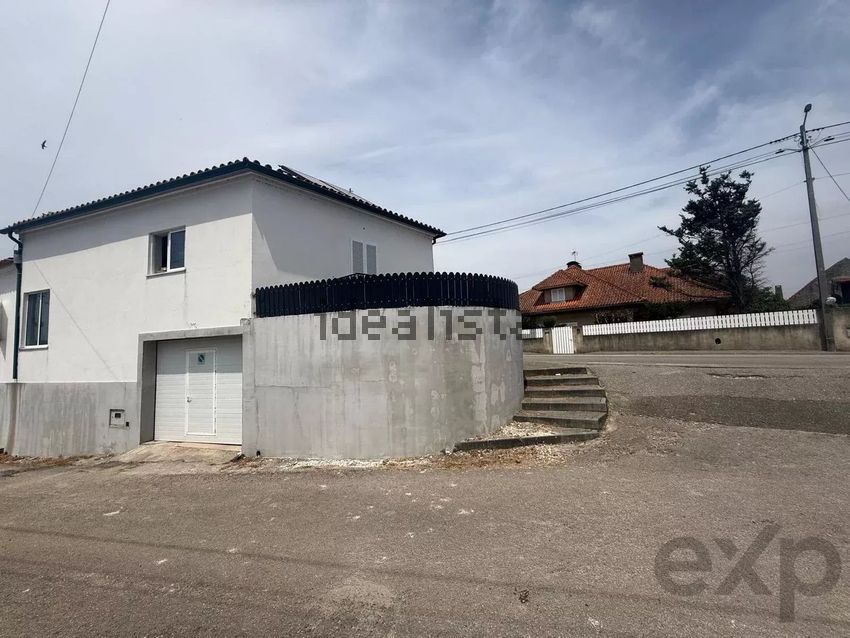 Moradia T2 em Sangalhos, €259.000