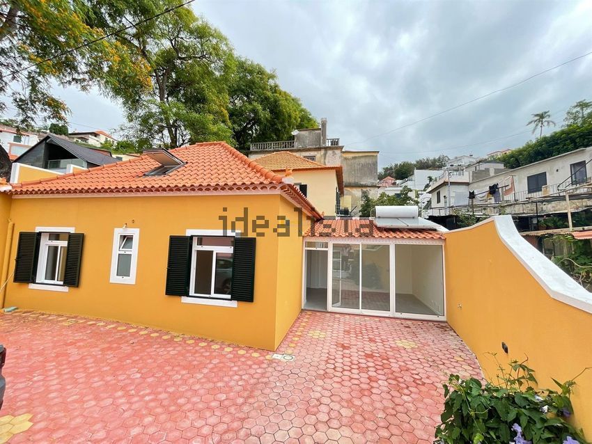 Moradia T2 à venda em Funchal (Santa Luzia), €495.000