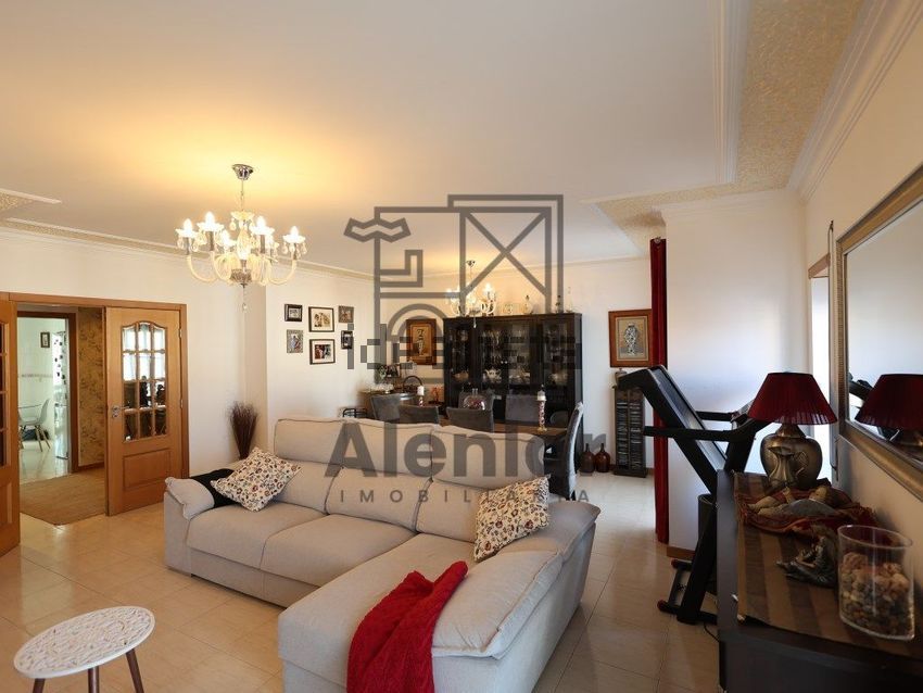 Apartamento T3 à venda em Alenquer (Santo Estêvão e Triana), Alenquer — foto 2