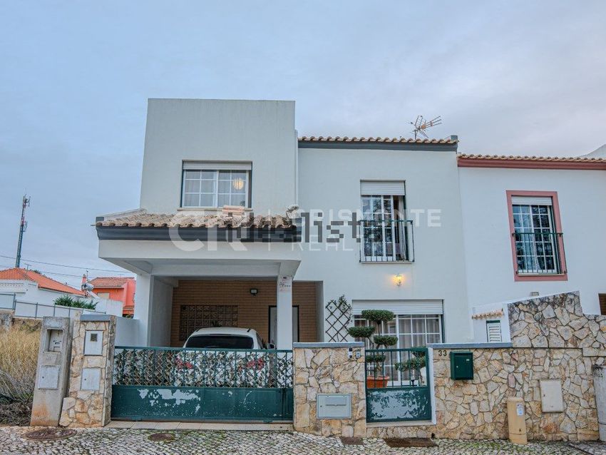 Moradia T3 em Tunes, €430.000