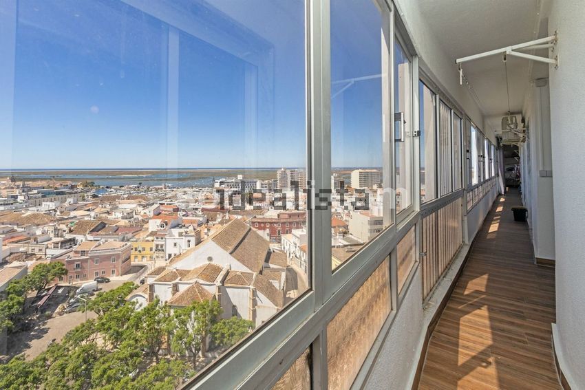 Apartamento T6+ à venda em Faro (Sé e São Pedro), Faro — foto 2