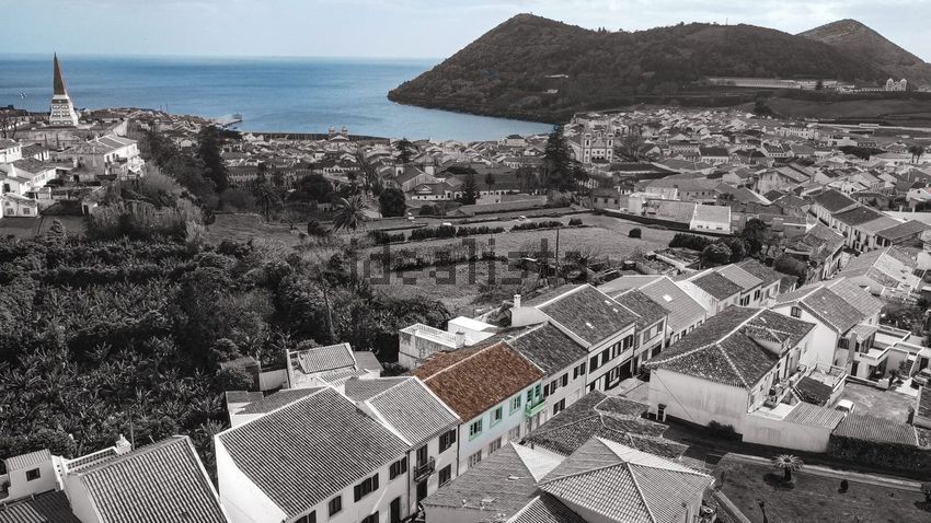Apartamento T4 à venda em Angra (Santa Luzia), €130.000