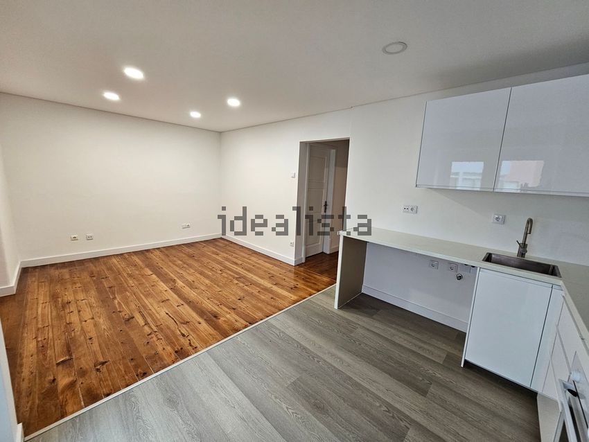 Apartamento T4 à venda em Mina de Água, Amadora — foto 5