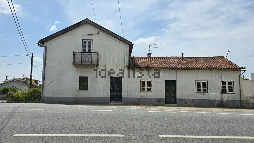 Moradia T6+ em Oliveira do Hospital e São Paio de Gramaços, €165.000