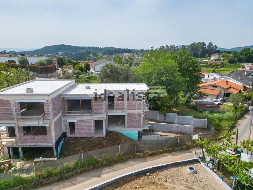 Moradia T3 à venda em Carreiras (São Miguel) e Carreiras (Santiago), Vila Verde — foto 10
