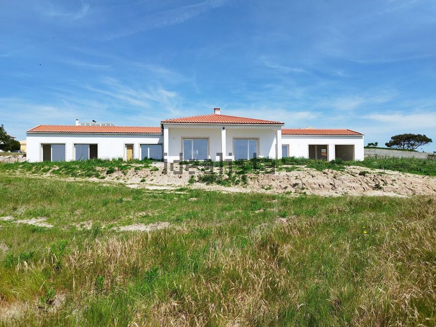 Moradia T4 à venda em Ferrel, Peniche — foto 2