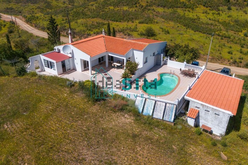 Moradia T3 em Conceição, €499.000