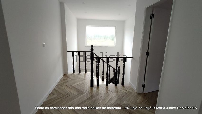 Moradia T5 à venda em Amora, Seixal — foto 12