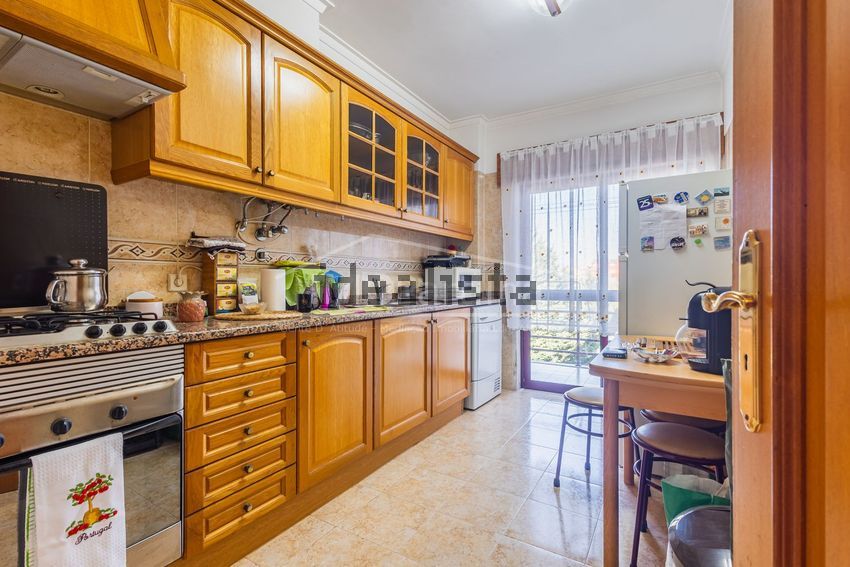 Apartamento T2 à venda em Casal de Cambra, Sintra — foto 13