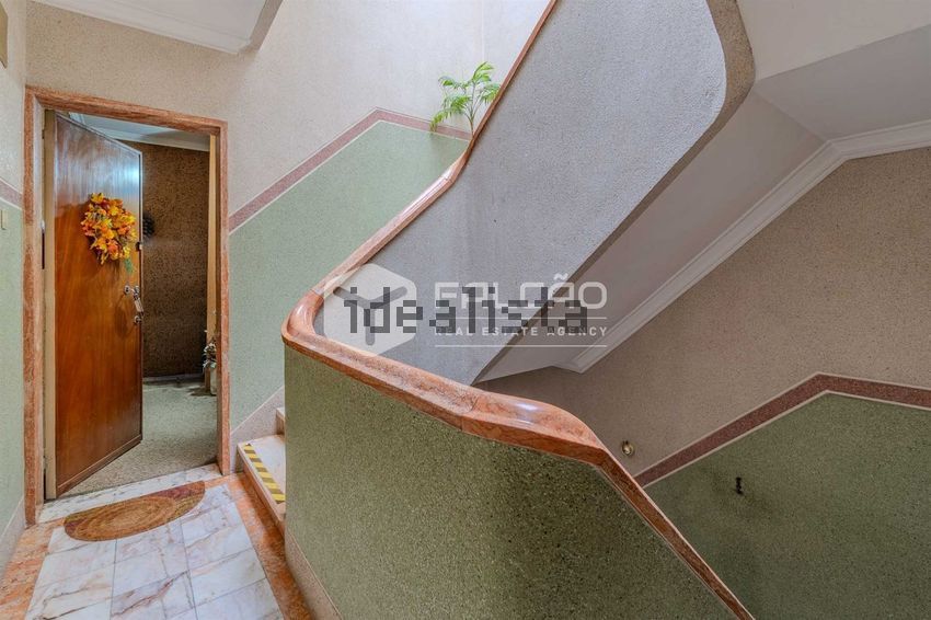 Apartamento T3 à venda em Venteira, Amadora — foto 2