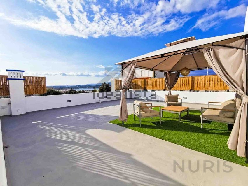 Moradia T2 em Estômbar e Parchal, €345.000