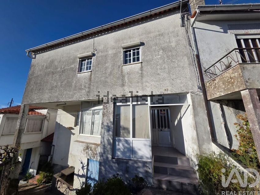 Moradia T3 em Oliveira do Hospital e São Paio de Gramaços, €79.000