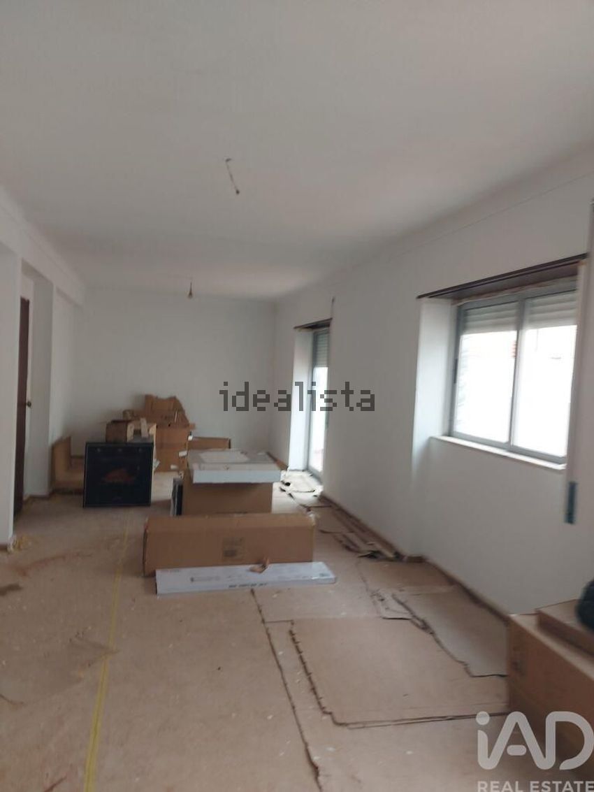 Apartamento T3 à venda em Caldas da Rainha - Nossa Senhora do Pópulo, Coto e São Gregório, Caldas da Rainha — foto 2