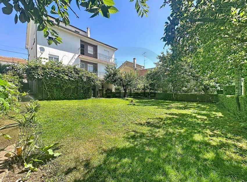 Moradia T6+ à venda em Sé, Santa Maria e Meixedo, Bragança — foto 2