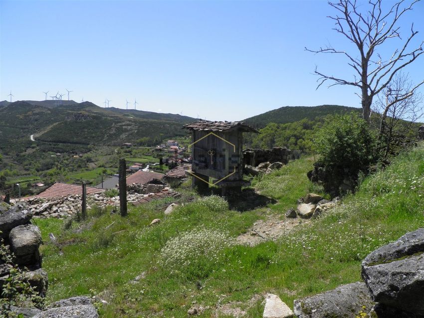 Moradia T0 à venda em Fornelo do Monte, Vouzela — foto 7