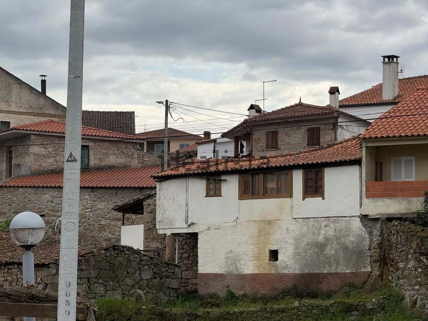 Moradia T3 à venda em Freixiel, Vila Flor — foto 2