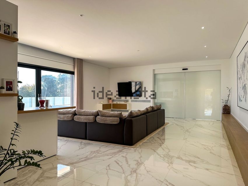 Moradia T5 à venda em Vila Nova de Famalicão e Calendário, Vila Nova de Famalicão — foto 5