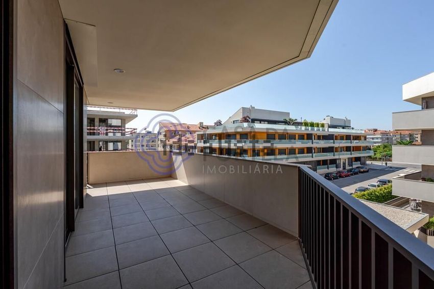 Apartamento T2 em Santa Maria da Feira, Travanca, Sanfins e Espargo, €460.000