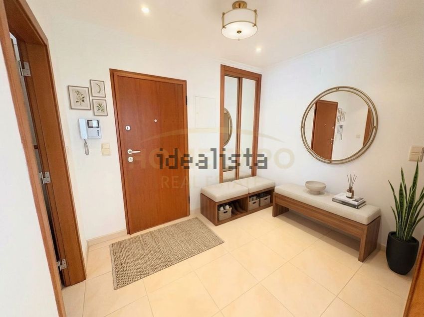 Apartamento T2 em Santa Iria de Azoia, São João da Talha e Bobadela, €450.000