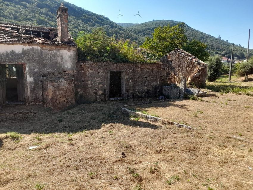 Moradia T0 à venda em São Miguel, Santa Eufémia e Rabaçal, Penela — foto 3