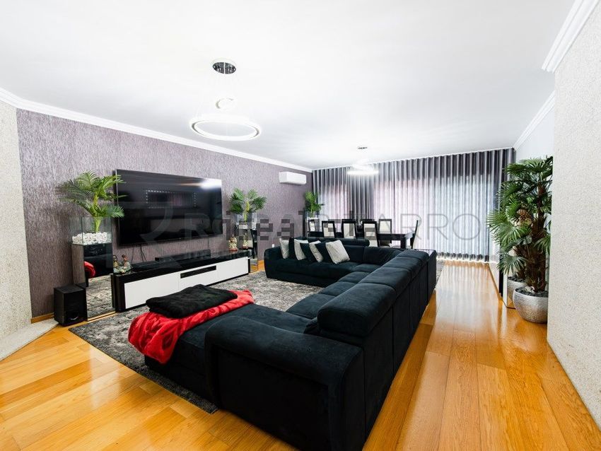 Apartamento T4 à venda em Oliveira de Azeméis, Santiago de Riba-Ul, Ul, Macinhata da Seixa e Madail, Oliveira de Azeméis — foto 2