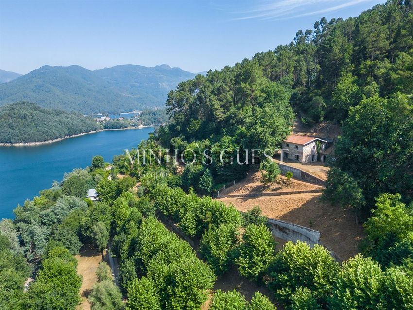 Moradia T3 em Ventosa e Cova, €750.000