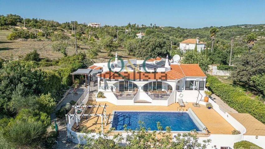 Moradia T3 à venda em Santa Bárbara de Nexe, Faro — foto 2