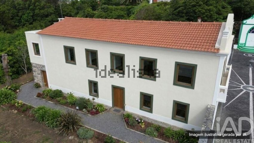Moradia T3 em Lajes do Pico, €250.000