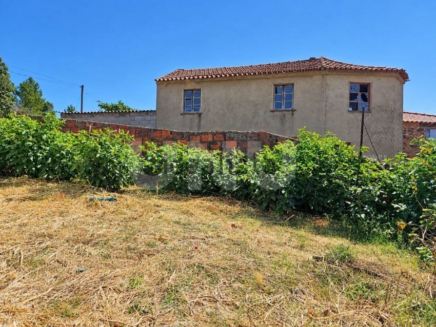 Moradia T1 em São Vicente da Beira, €24.950