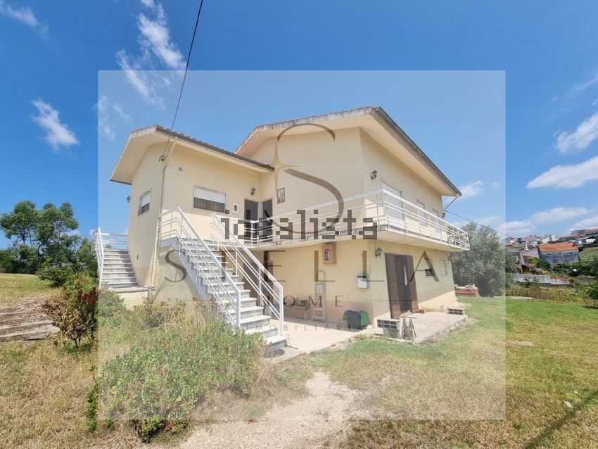 Moradia T5 em Coimbra (Sé Nova, Santa Cruz, Almedina e São Bartolomeu), €365.000