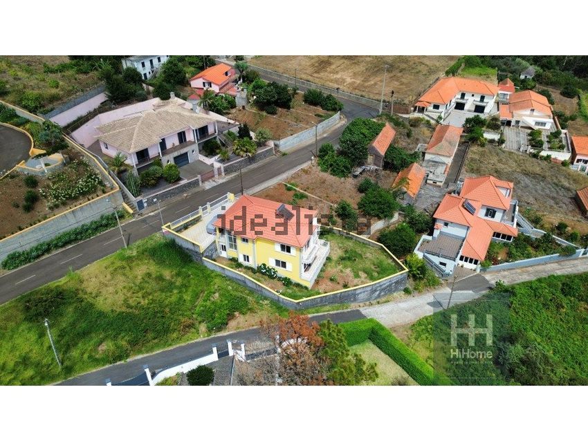 Moradia T3 em Prazeres, €700.000