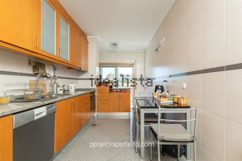 Apartamento T3 à venda em Nogueira da Regedoura, Santa Maria da Feira — foto 16