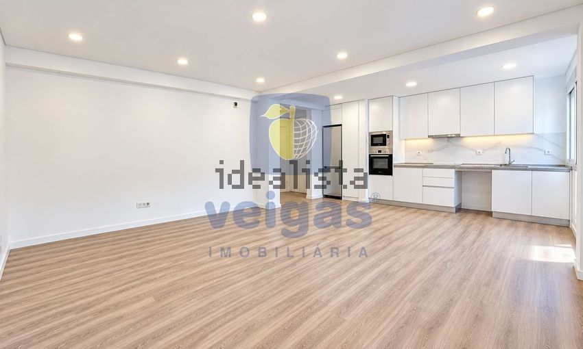 Apartamento T2 em Alhandra, São João dos Montes e Calhandriz, €278.000