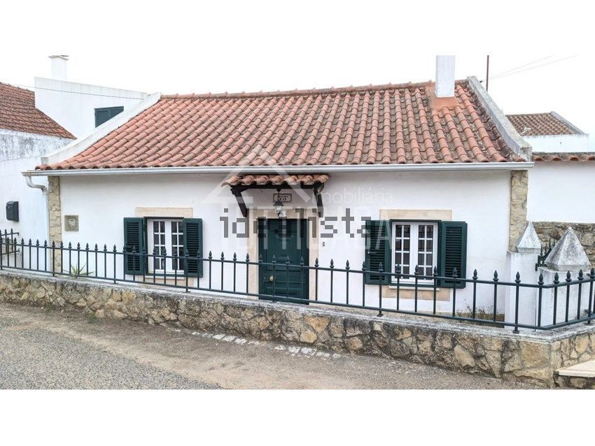 Moradia T2 em Carvalhal, €240.000