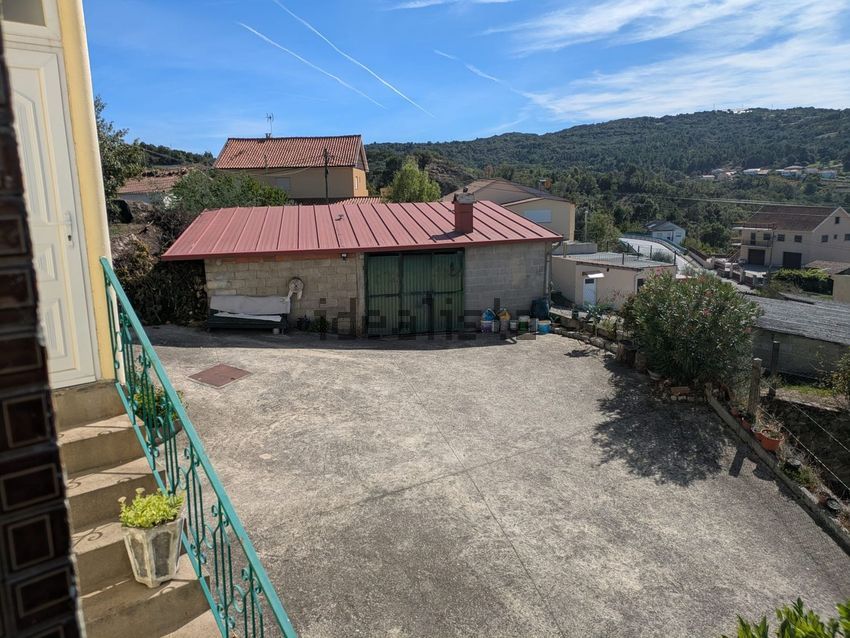 Moradia T3 à venda em Eiras, São Julião de Montenegro e Cela, Chaves — foto 2