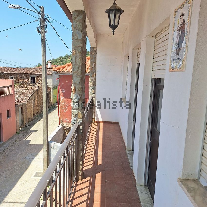 Moradia T4 à venda em Eucisia, Alfândega da Fé — foto 12